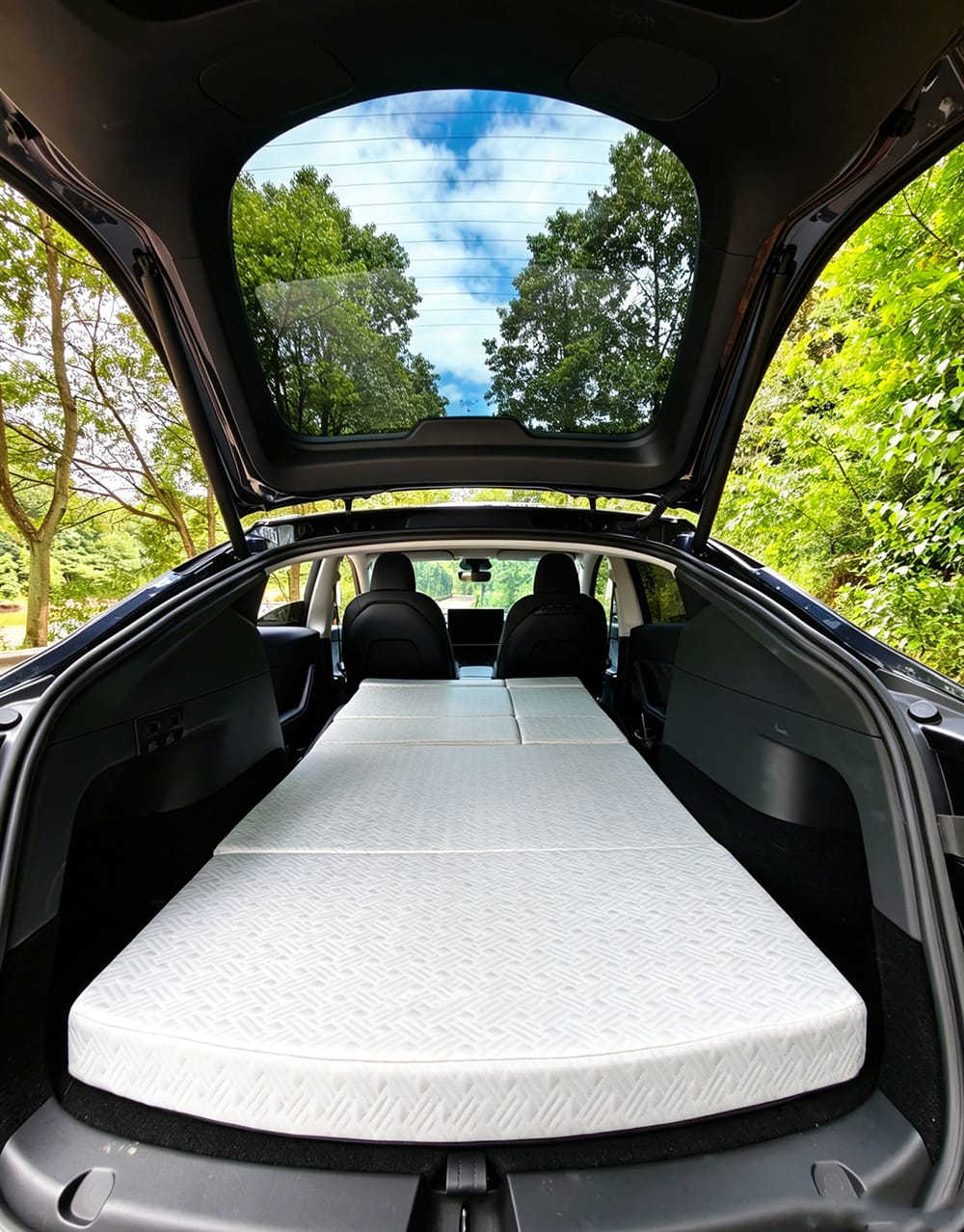 Tesla Model Y Foldable Car Mattress, Daytime full trunk installation real photo AW-CM2-STD Aegiswarn