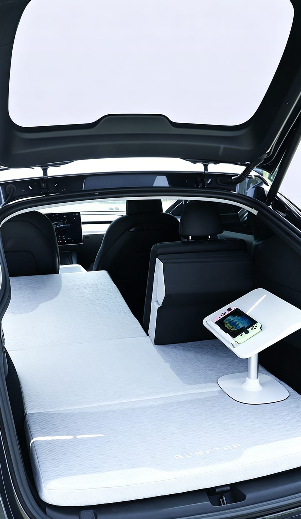 Tesla Model Y Foldable Car Mattress, Panoramic full trunk installation view AW-CM2-STD Aegiswarn real vehicle shot