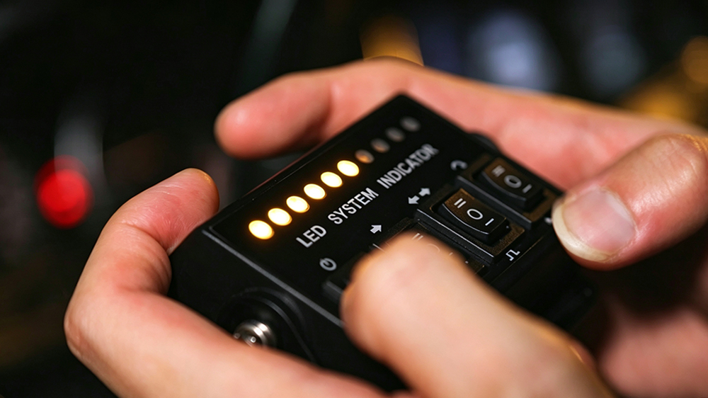 Traffic Advisor Light Bar Warning Vehicle Emergency Light Controller Operation AW-TA01 Aegiswarn